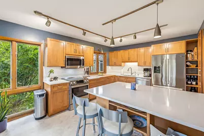8125  Milwaukee Ave, Wauwatosa, WI 53213 - Photo 11