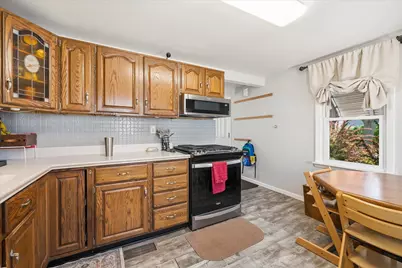 4744 W Montrose Ave, Milwaukee, WI 53219 - Photo 9