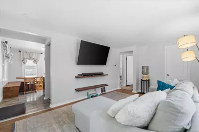 4744 W Montrose Ave, Milwaukee, WI 53219 - Photo 5