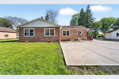 6509  Durand Ave, Racine, WI 53406 - Photo 5