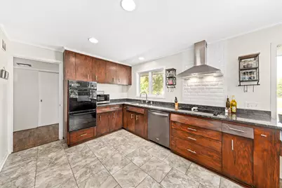 W124S6438  Hawthorne Rd, Muskego, WI 53150 - Photo 21