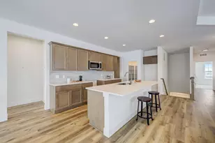 924 Wallace Loop, Oconomowoc, WI 53066 - Photo 9