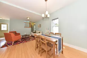 2543 N Gordon Pl, Milwaukee, WI 53212 - Photo 9