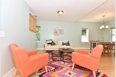 2543 N Gordon Pl, Milwaukee, WI 53212 - Photo 5