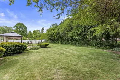 9133 N Silver Brook Ln, Brown Deer, WI 53223 - Photo 19