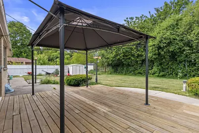 9133 N Silver Brook Ln, Brown Deer, WI 53223 - Photo 23