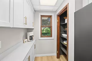 1640 N 69th St, Wauwatosa, WI 53213 - Photo 11