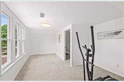 1640 N 69th St, Wauwatosa, WI 53213 - Photo 23