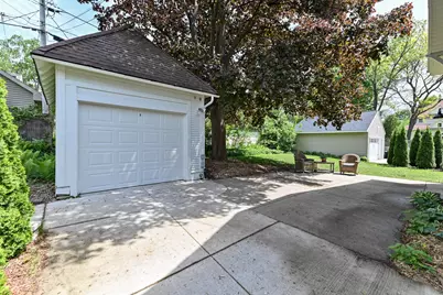 1640 N 69th St, Wauwatosa, WI 53213 - Photo 31