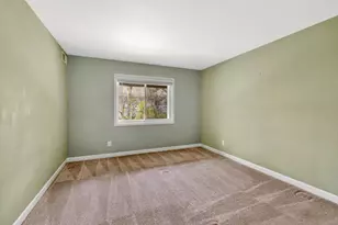 N82W13510 Fond Du Lac Ave, Menomonee Falls, WI 53051 - Photo 9