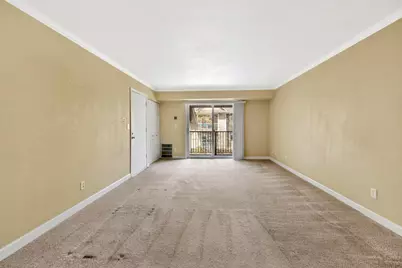 N82W13510  Fond Du Lac Ave #203, Menomonee Falls, WI 53051 - Photo 3