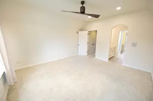 11560 N Canterbury Dr, Mequon, WI 53092 - Photo 33