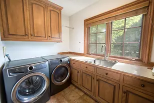 11560 N Canterbury Dr, Mequon, WI 53092 - Photo 19