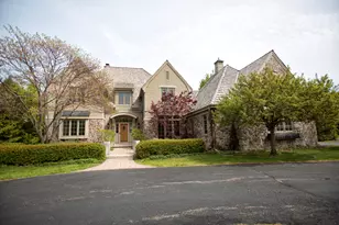 11560 N Canterbury Dr, Mequon, WI 53092 - Photo 39