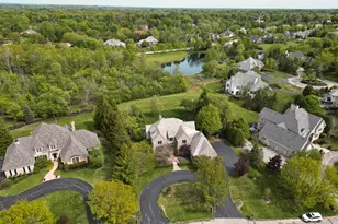11560 N Canterbury Dr, Mequon, WI 53092 - Photo 47