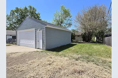 1203 S 110th St, West Allis, WI 53214 - Photo 31
