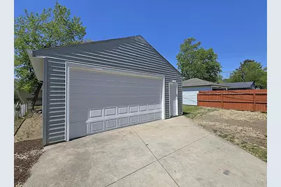 1203 S 110th St, West Allis, WI 53214 - Photo 29