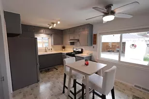 56 Illinois St, Racine, WI 53405 - Photo 11
