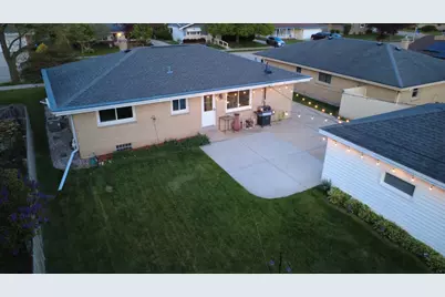 56  Illinois St, Racine, WI 53405 - Photo 5