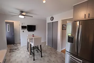 56 Illinois St, Racine, WI 53405 - Photo 13