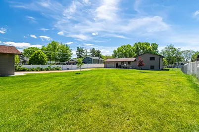 705  Spillway Dr, Campbell, WI 54603 - Photo 21