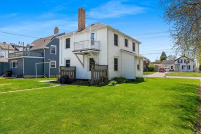 2616  Meadow Ln, Manitowoc, WI 54220 - Photo 23