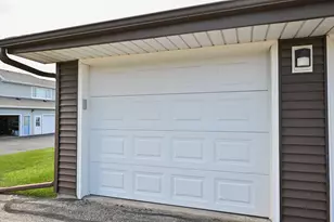10352 W Whitnall Edge Ct, Franklin, WI 53132 - Photo 33
