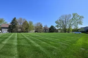 10352 W Whitnall Edge Ct, Franklin, WI 53132 - Photo 31
