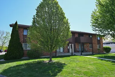 10352 W Whitnall Edge Ct #101, Franklin, WI 53132 - Photo 1