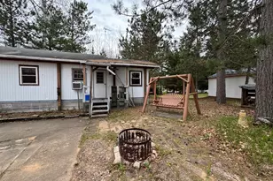 N9590 Dahleen Ln, Stephenson, WI 54114 - Photo 3
