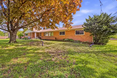 1202  E Lake St, Horicon, WI 53032 - Photo 15