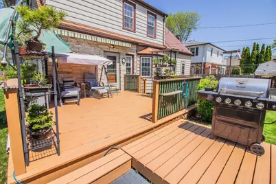 12209 W Cathedral Ave, Wauwatosa, WI 53226 - Photo 3