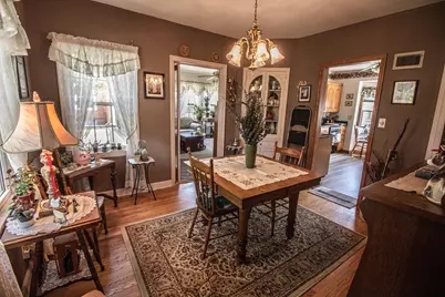 12209 W Cathedral Ave, Wauwatosa, WI 53226 - Photo 9