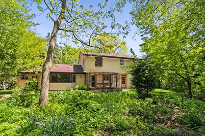 4657 S 114th St, Greenfield, WI 53228 - Photo 25