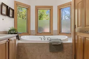 5100 Richmond Dr, Racine, WI 53406 - Photo 21