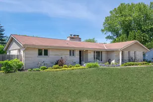 1631 N Pine St, Grafton, WI 53024 - Photo 3