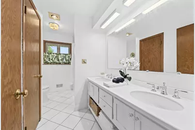 1631 N Pine St, Grafton, WI 53024 - Photo 7