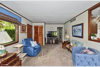 6968 S 118th St, Franklin, WI 53132 - Photo 5