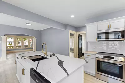 4138 N 25th St, Milwaukee, WI 53209 - Photo 9