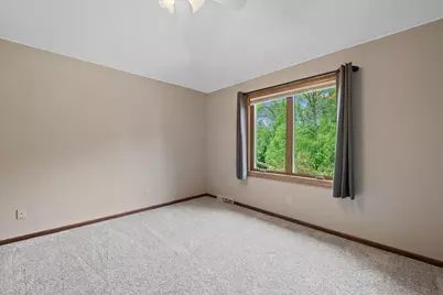 4385 S Sommerset Dr, New Berlin, WI 53151 - Photo 35