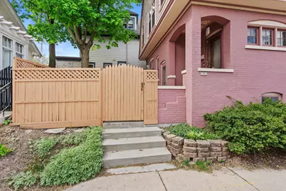1701 E Lafayette Pl, Milwaukee, WI 53202 - Photo 25