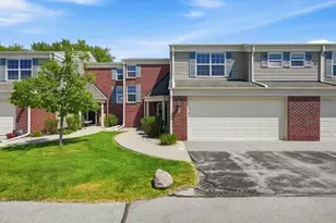 N16W26512 Golf View Ln, Pewaukee, WI 53072 - Photo 31