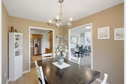 N16W26512  Golf View Ln #E, Pewaukee, WI 53072 - Photo 7