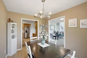 N16W26512 Golf View Ln, Pewaukee, WI 53072 - Photo 7