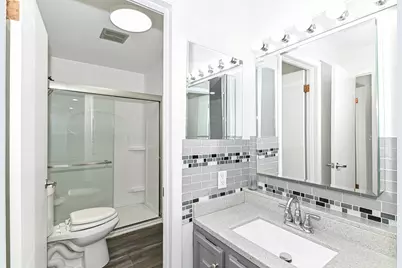 8117 W Manitoba St #14, West Allis, WI 53219 - Photo 23