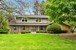 9490 N Waverly Dr, Bayside, WI 53217 - Photo 27