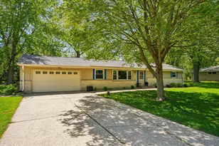 N50W17803 Greenview Ave, Menomonee Falls, WI 53051 - Photo 3