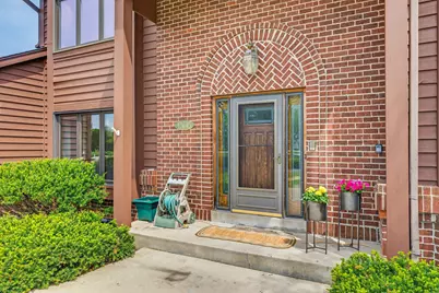 13645 W Maria Dr, New Berlin, WI 53151 - Photo 5