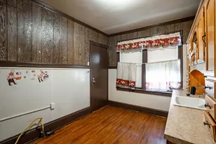 2043 N 28th St, Milwaukee, WI 53208 - Photo 11