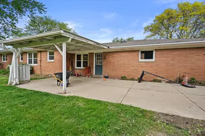 14101 W Maple Ridge Rd, New Berlin, WI 53151 - Photo 33